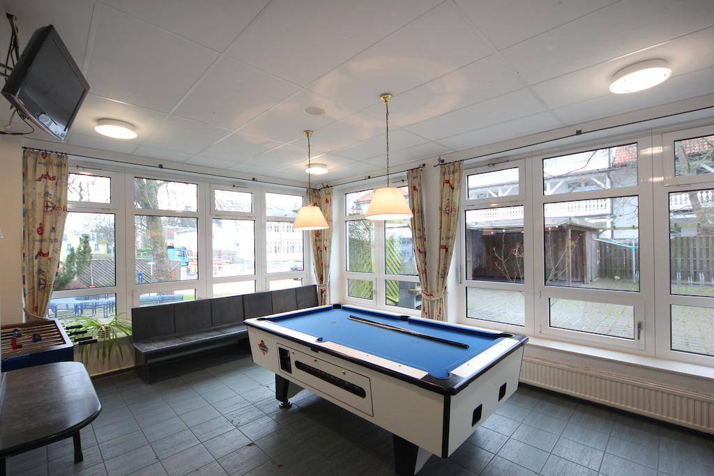 Djh Jugendherberge Binz Exterior foto